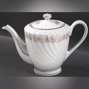 Vintage Teahouse Rose Dansico Fine China Teapot